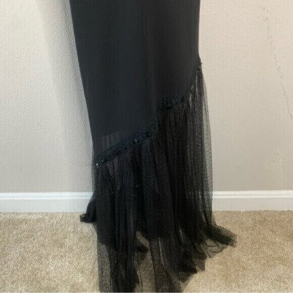 Dave & Johnny Vintage Black Plunging V-Back and Sheer Mesh Formal Maxi Dress - Picture 8 of 11